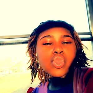 Meet your Posher, Geonna